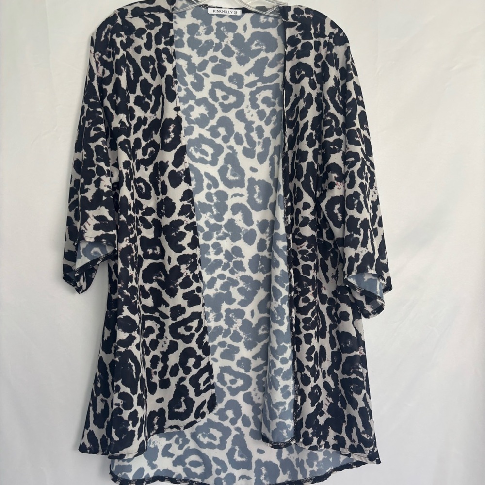 Pink Milly leopard print open-front garment is a lightweight, sheer kimono - Picture 2 of 10